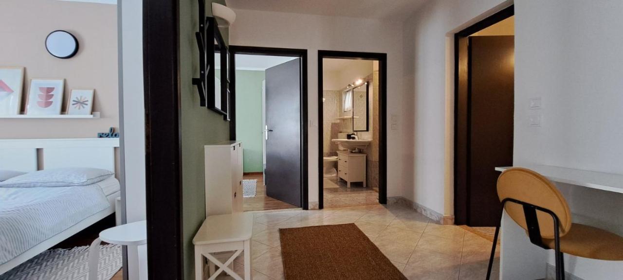 Apartments Mari Novigrad  Exterior photo