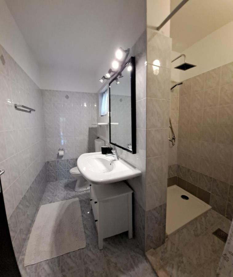 Apartments Mari Novigrad  Exterior photo